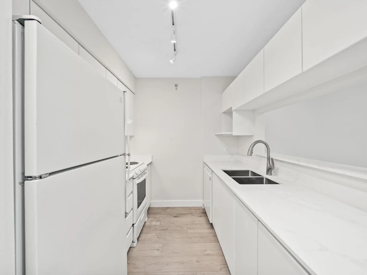 311-3489 Ascot Place, Vancouver, BC, V5R 6B6 - 14