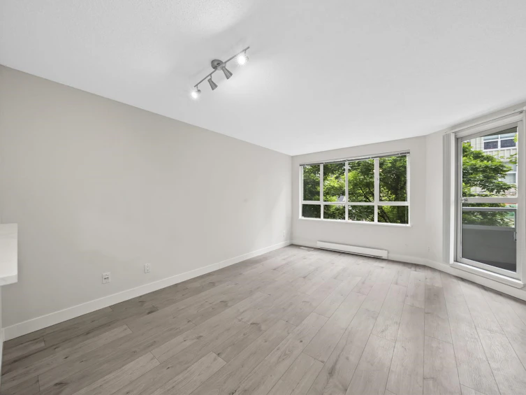311-3489 Ascot Place, Vancouver, BC, V5R 6B6 - 5