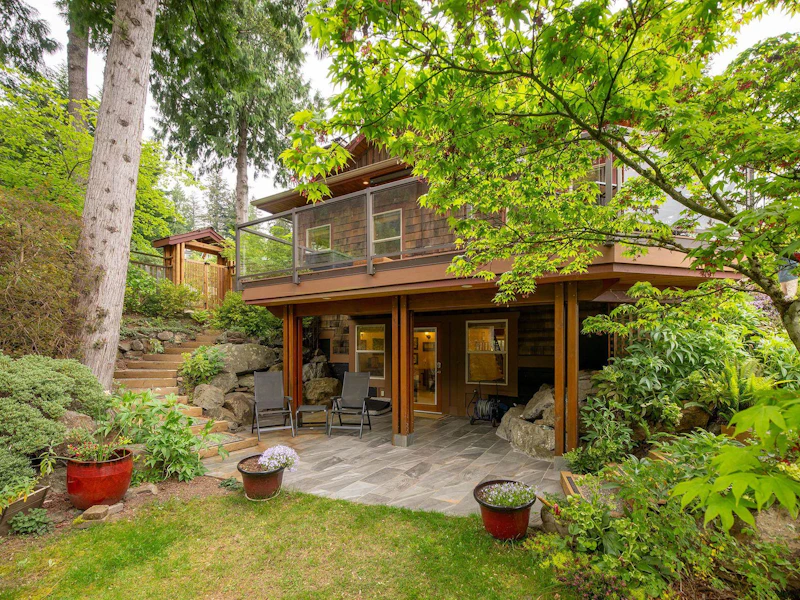 960 Harbour View Place, Bowen Island BC V0N 1G1