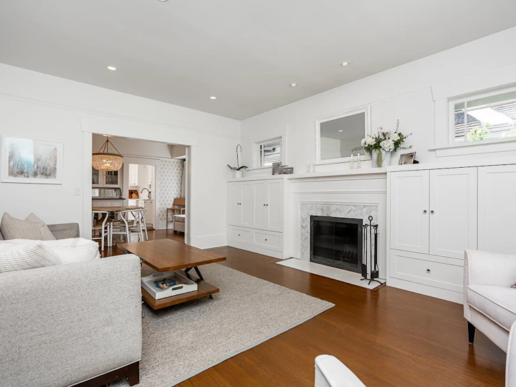 2230 Waterloo Street, Vancouver, BC, V6R 3H3 - 4
