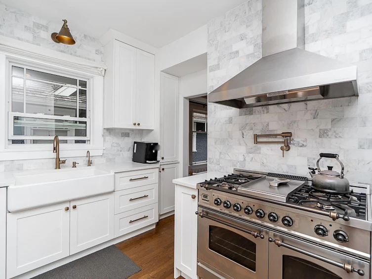 2230 Waterloo Street, Vancouver, BC, V6R 3H3 - 10