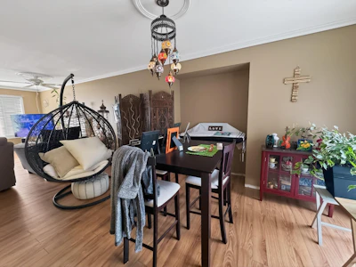 70-34250 Hazelwood Avenue - 5
