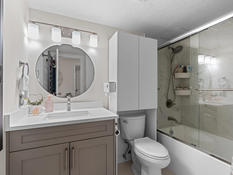 110-45 Fourth Street, New Westminster, BC, V3L 5H7 - 13
