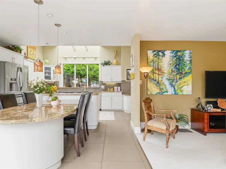 1584 Look Out Point, North Vancouver, BC, V7G 1X9 - 12