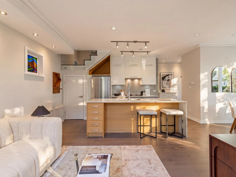 1133 Templeton Drive, Vancouver, BC, V5L 4N9 - 3