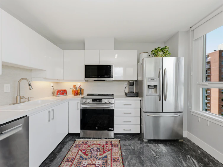 901-1566 W 13th Avenue, Vancouver, BC, V6J 2G4 - 11