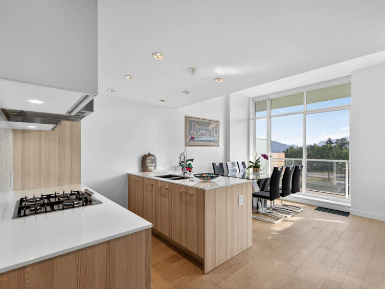 312-2220 Kingsway, Vancouver, BC, V5N 2T7 - 5