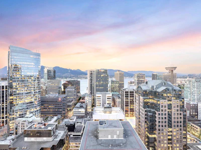 2902-667 Howe Street - 2