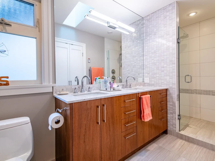 412 W 21st Avenue, Vancouver, BC, V5Y 2E7 - 14