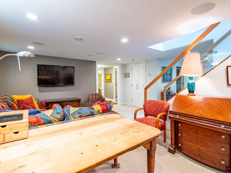 412 W 21st Avenue, Vancouver, BC, V5Y 2E7 - 22