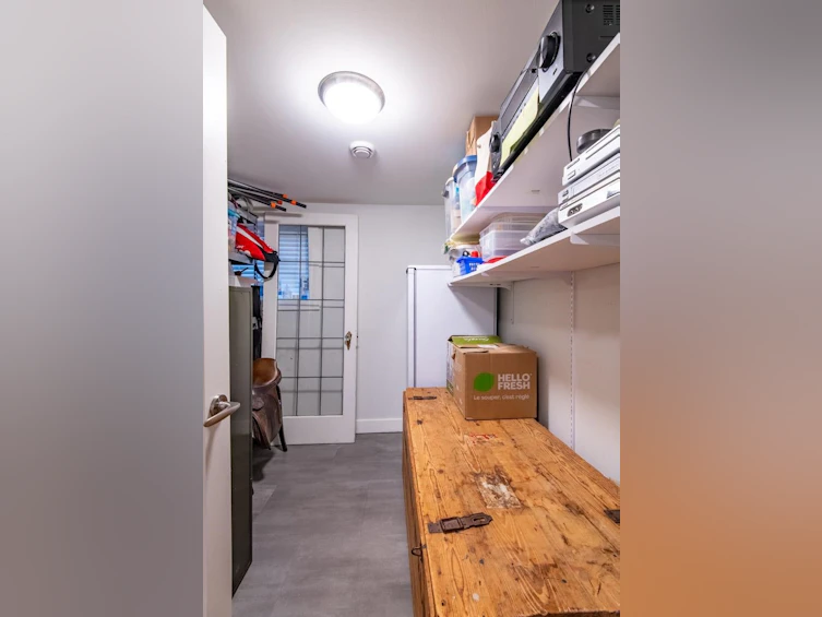 412 W 21st Avenue, Vancouver, BC, V5Y 2E7 - 29