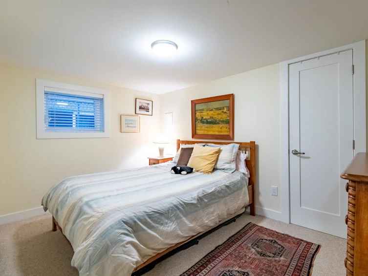 412 W 21st Avenue, Vancouver, BC, V5Y 2E7 - 27