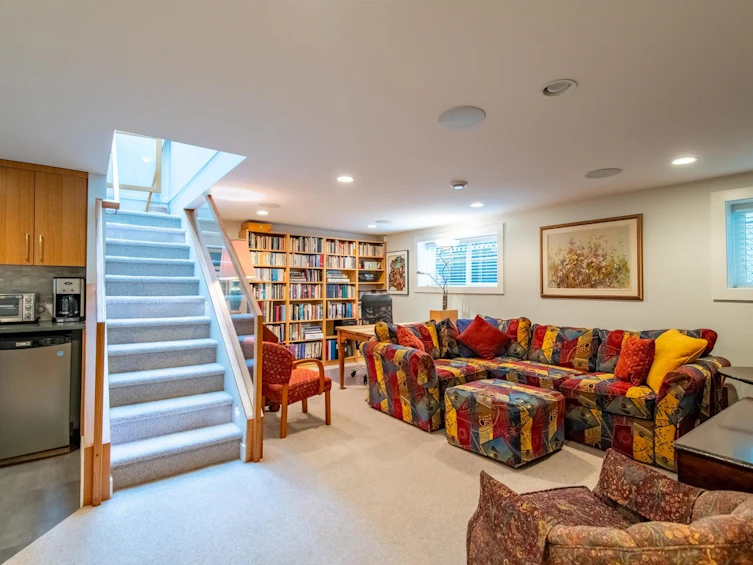 412 W 21st Avenue, Vancouver, BC, V5Y 2E7 - 21