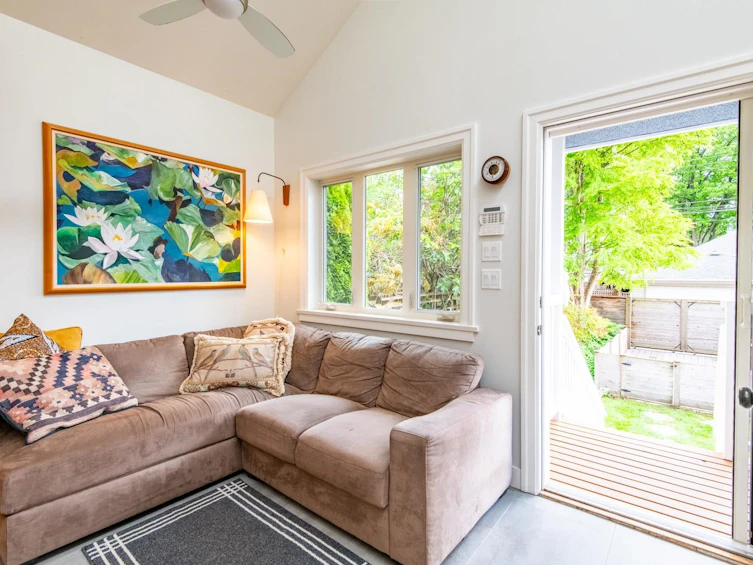 412 W 21st Avenue, Vancouver, BC, V5Y 2E7 - 18