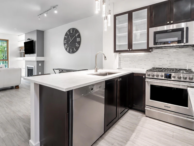 424 - 801 Klahanie Drive, Port Moody BC V3H 5K4