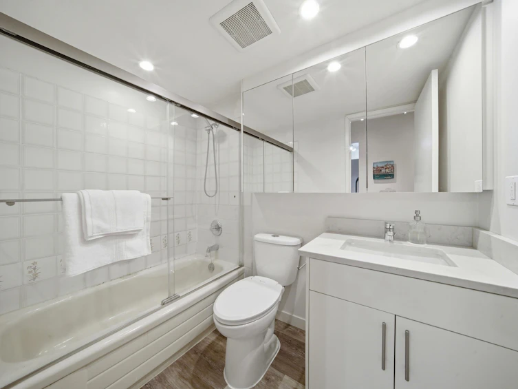 209-975 W 13th Avenue, Vancouver, BC, V5Z 1P4 - 23
