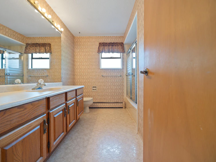 7889 Woodhurst Drive, Burnaby, BC, V5A 4C4 - 30