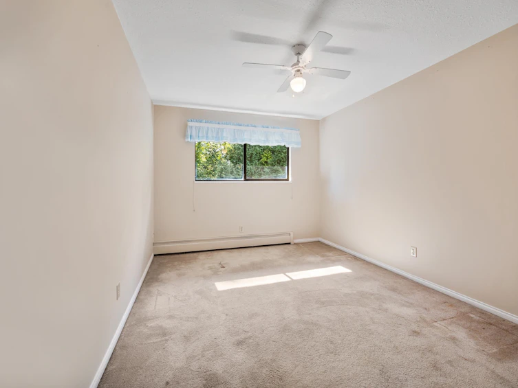 7889 Woodhurst Drive, Burnaby, BC, V5A 4C4 - 25