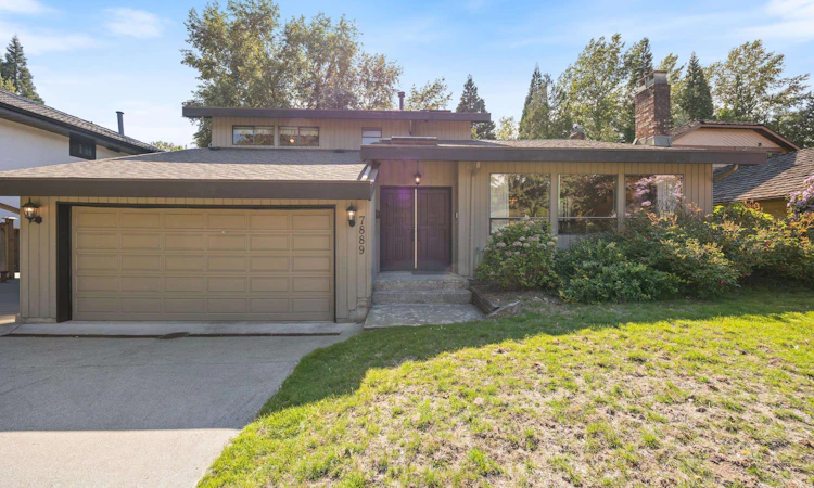 7889 Woodhurst Drive