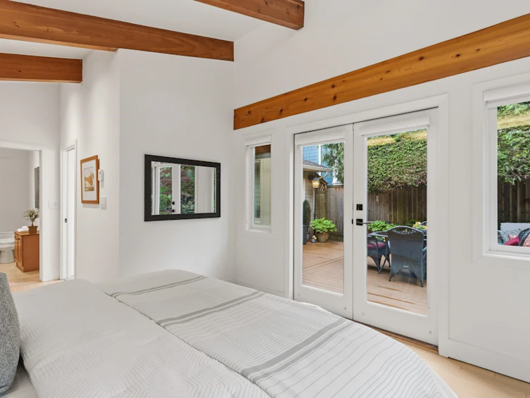 4467 St. George Street, Vancouver, BC, V5V 4A5 - 17