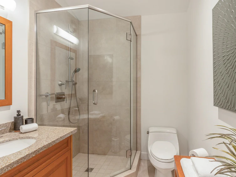 4467 St. George Street, Vancouver, BC, V5V 4A5 - 18