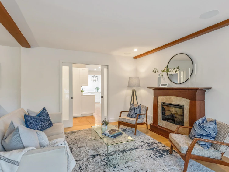 4467 St. George Street, Vancouver, BC, V5V 4A5 - 5