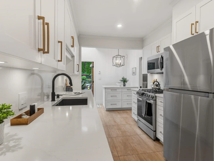 4467 St. George Street, Vancouver, BC, V5V 4A5 - 10