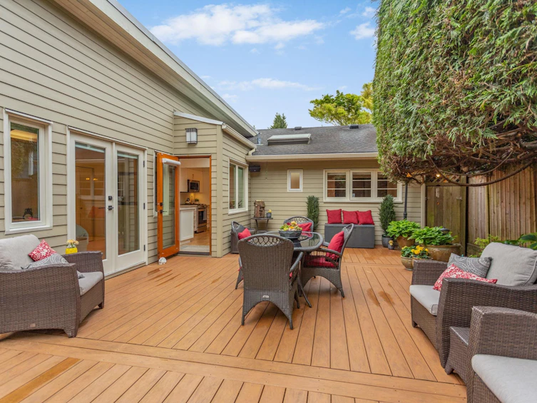 4467 St. George Street, Vancouver, BC, V5V 4A5 - 26