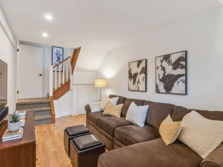 4467 St. George Street, Vancouver, BC, V5V 4A5 - 20