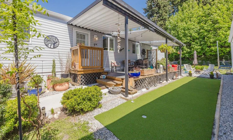 13-4496 Sunshine Coast Highway