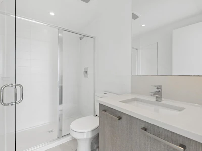 902-933 E Hastings Street - 5