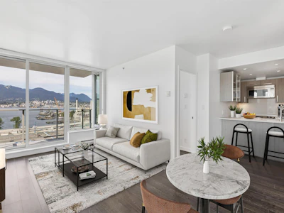 902-933 E Hastings Street - 2