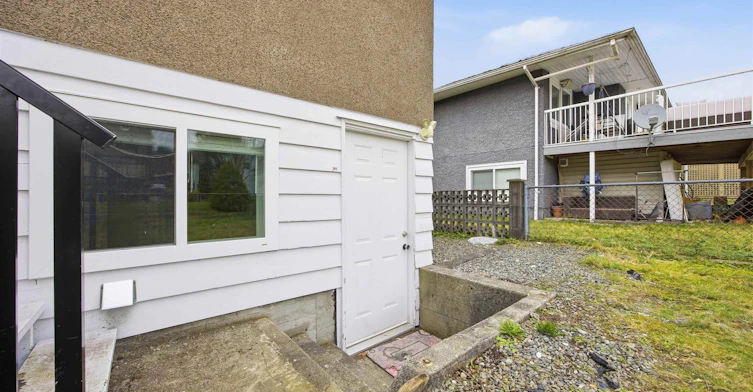 Lower-1106 Duthie Avenue, Burnaby, BC, V5A 2R4 - 24