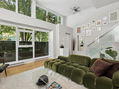 428 Helmcken Street - 3