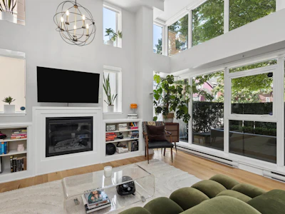 428 Helmcken Street - 2