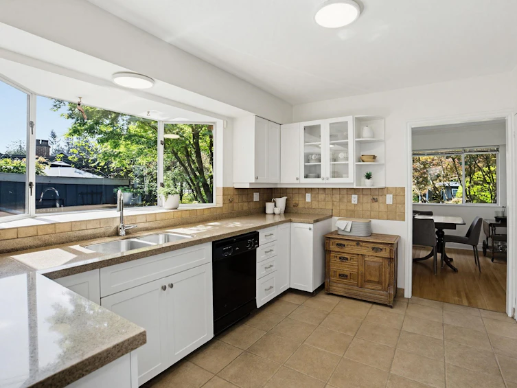 3665 Edgemont Boulevard, North Vancouver, BC, V7R 2P6 - 8