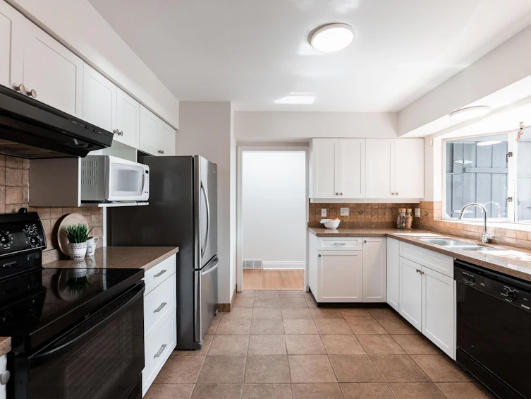 3665 Edgemont Boulevard, North Vancouver, BC, V7R 2P6 - 7