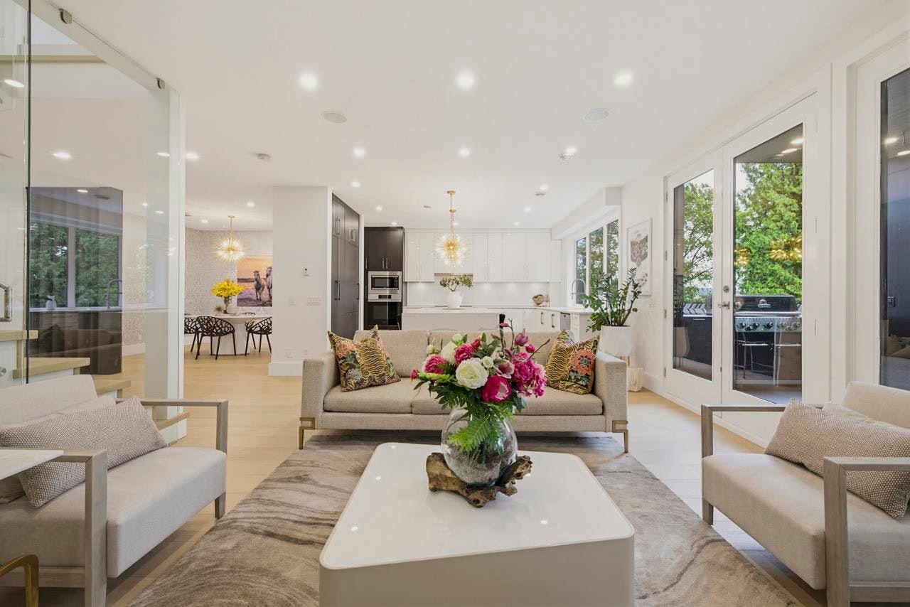 919 E 4th Street, North Vancouver, BC, V7L 1K3 - 9