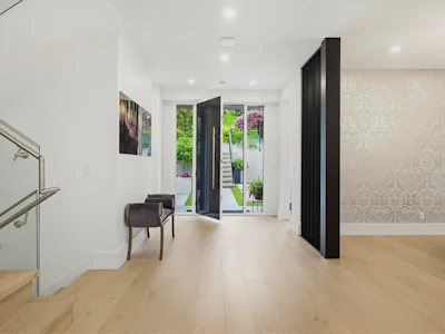 919 E 4th Street - 4