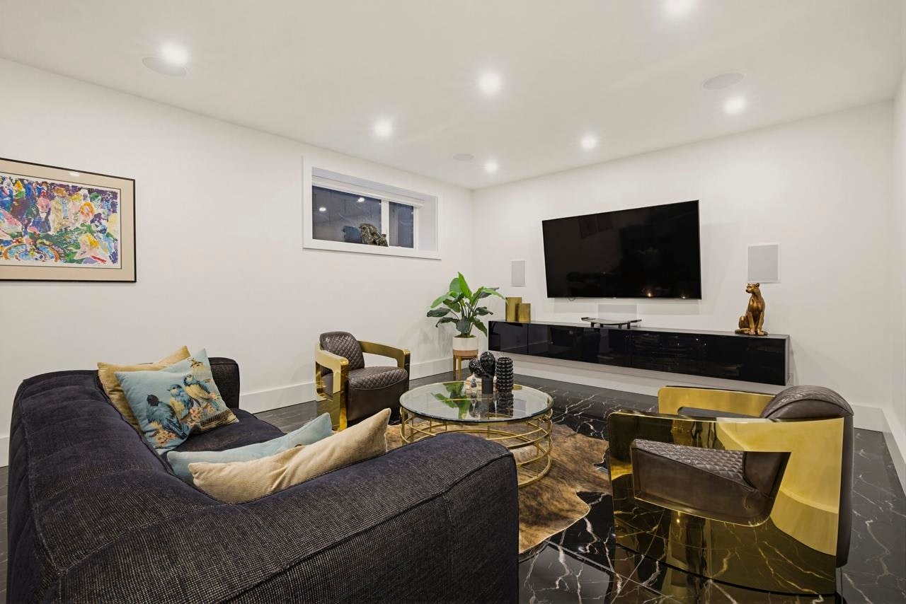 919 E 4th Street, North Vancouver, BC, V7L 1K3 - 30