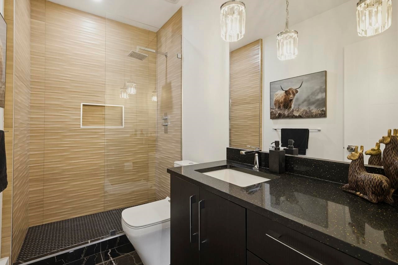 919 E 4th Street, North Vancouver, BC, V7L 1K3 - 32