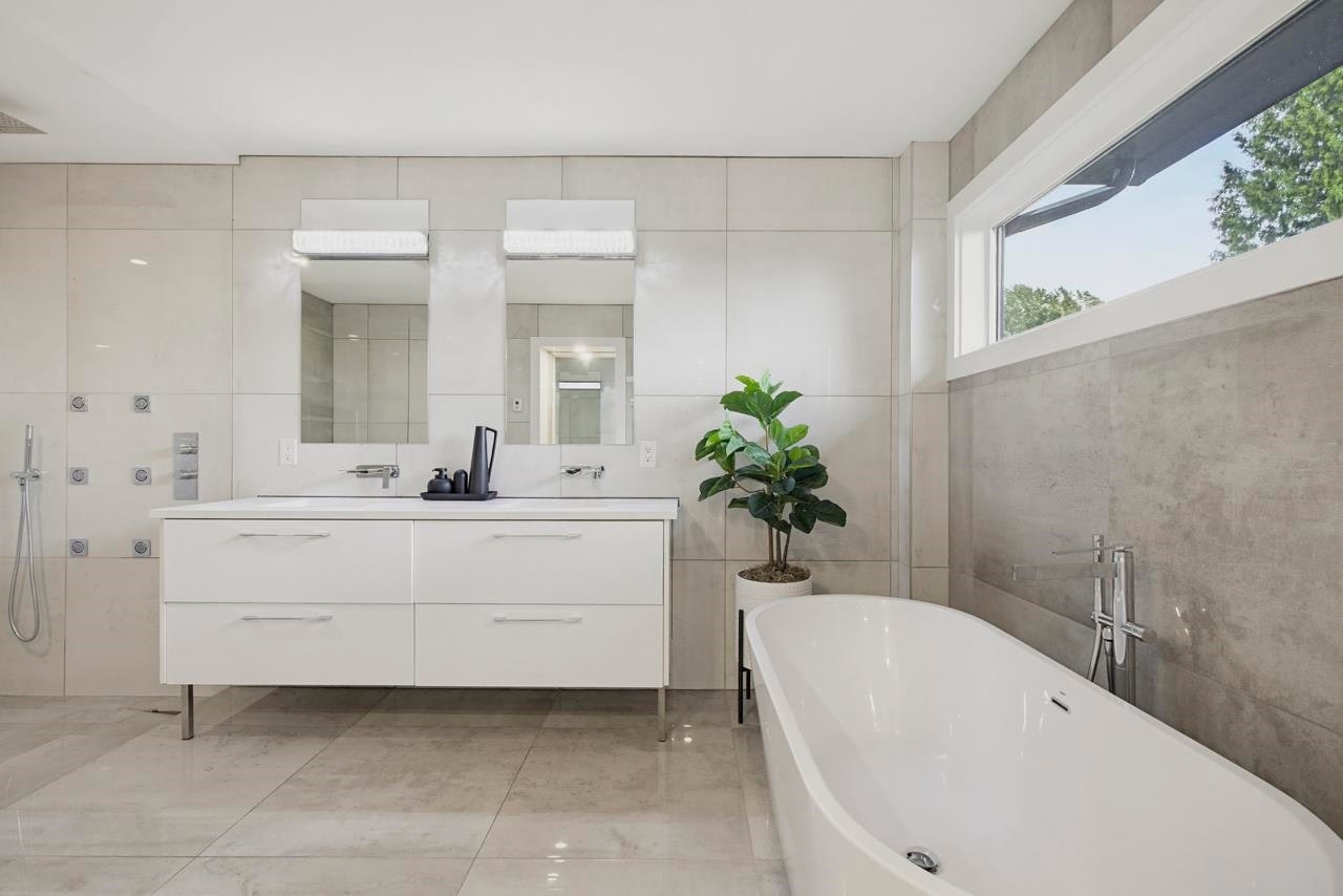 919 E 4th Street, North Vancouver, BC, V7L 1K3 - 27