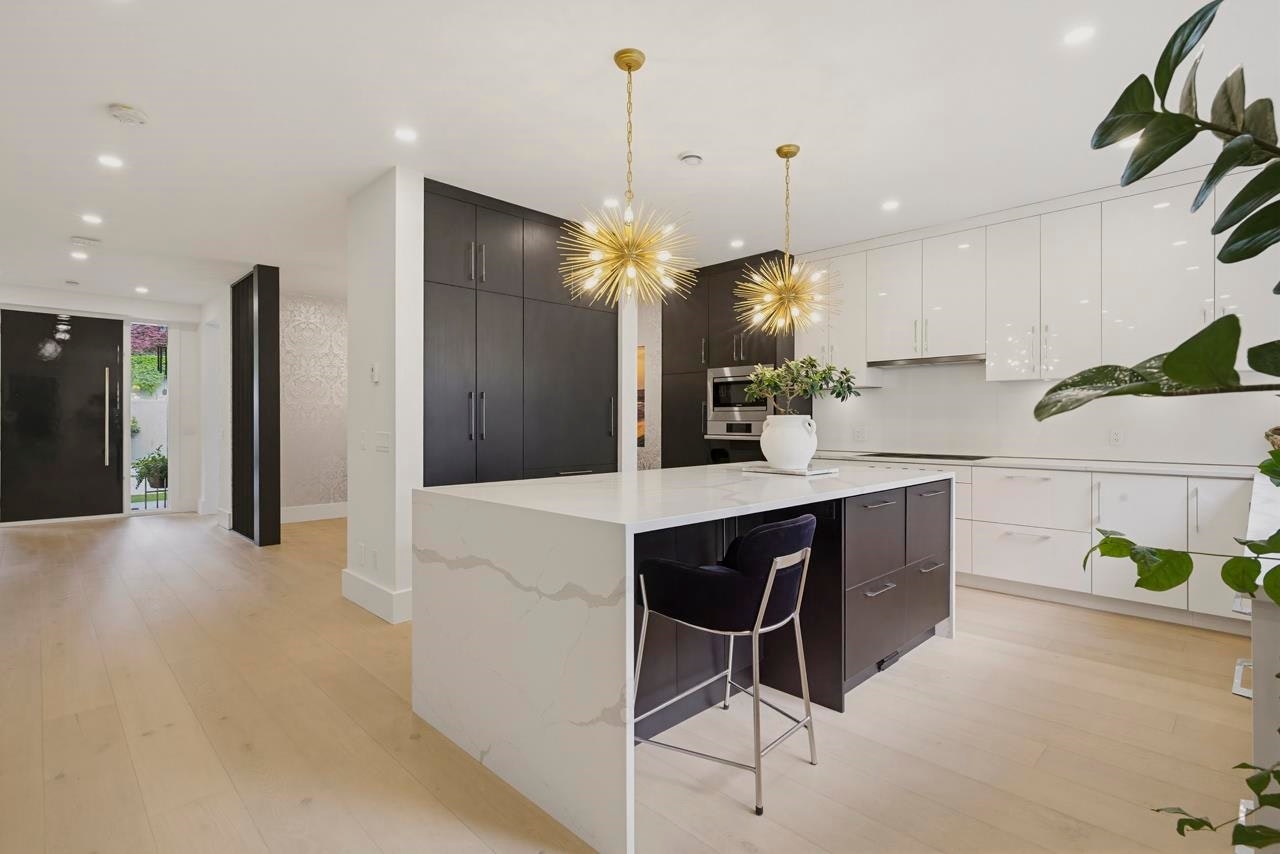 919 E 4th Street, North Vancouver, BC, V7L 1K3 - 13