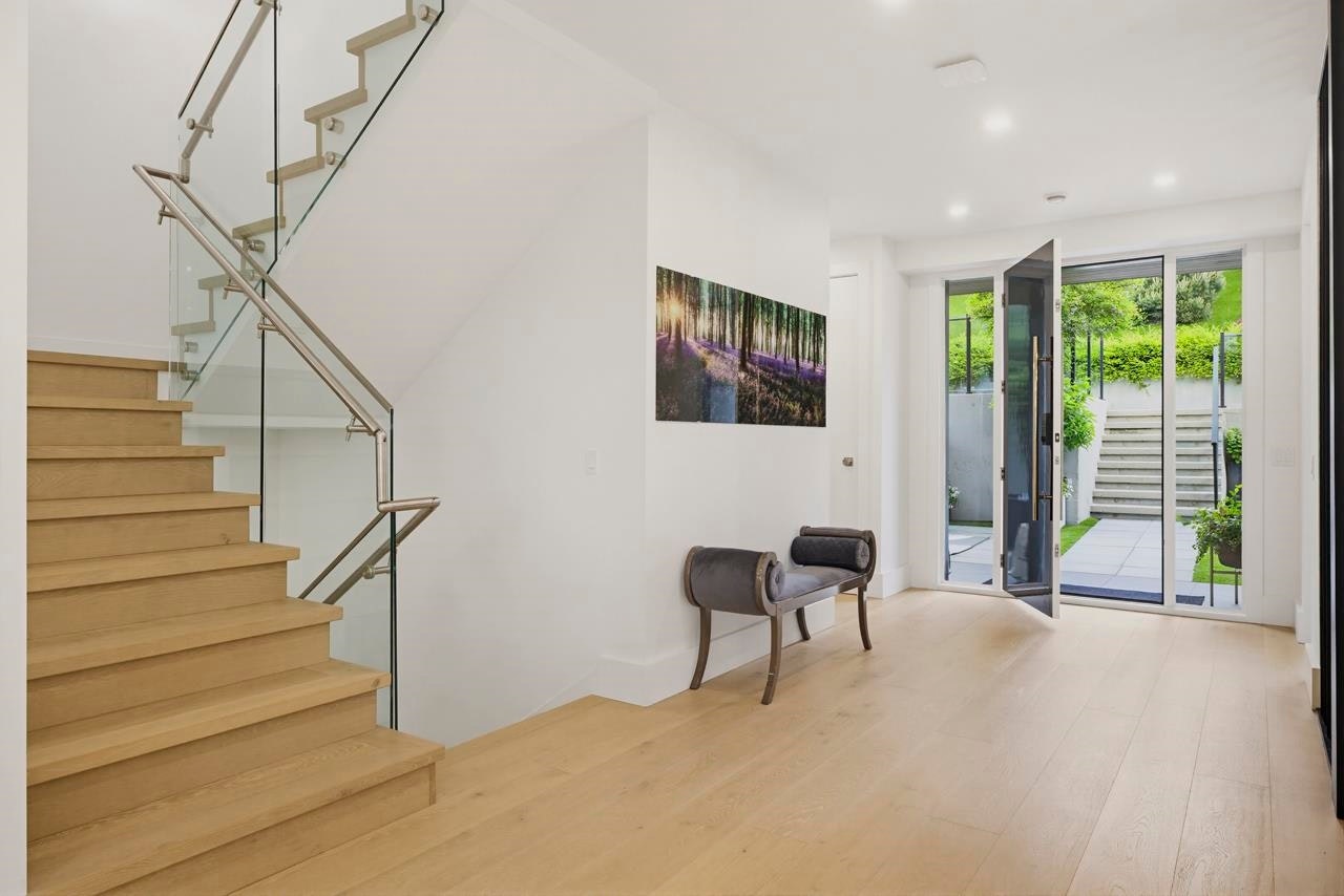 919 E 4th Street - 5