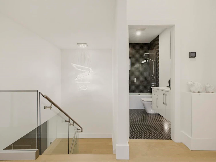 919 E 4th Street, North Vancouver, BC, V7L 1K3 - 22