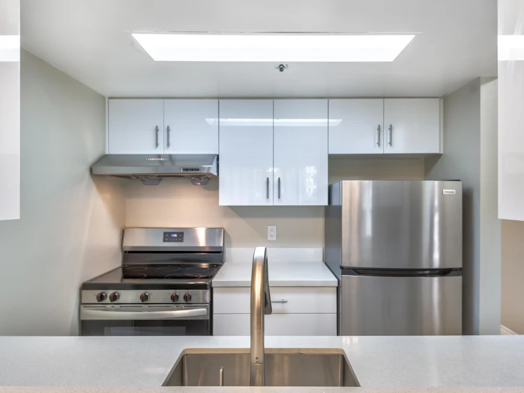 1104-789 Drake Street, Vancouver, BC, V6Z 2N7 - 8