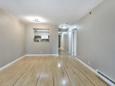 1104-789 Drake Street - 3