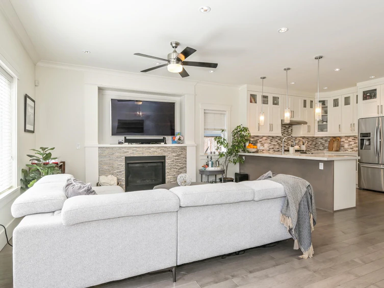 4748A 55b Street, Delta, BC, V4K 3B7 - 4