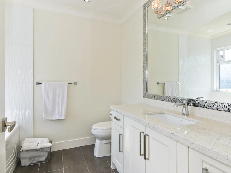 4748A 55b Street, Delta, BC, V4K 3B7 - 16