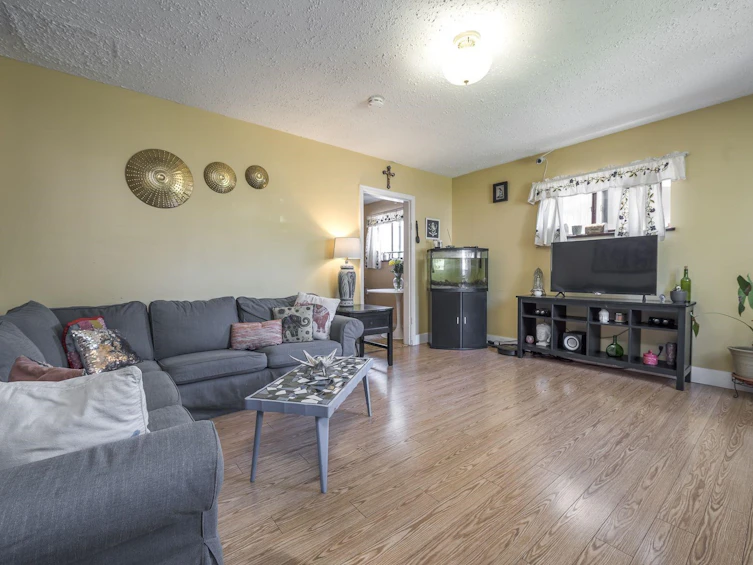 3826 Glendale Street, Vancouver, BC, V5R 1C5 - 14